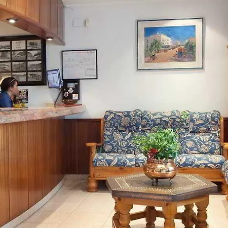 Montana By Bossh! Roses