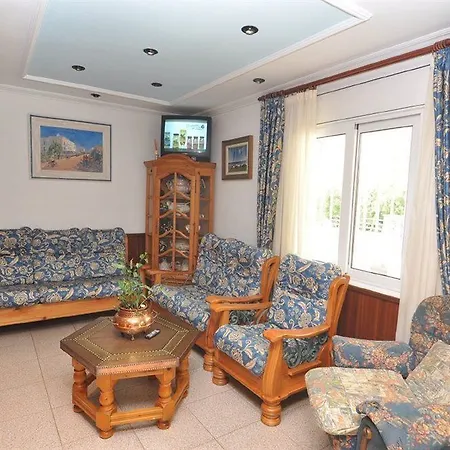 Montana By Bossh! * Roses